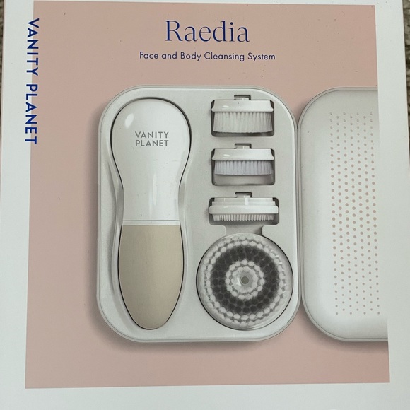 Vanity Planet Aira Steamer and Raedia Face and Body Cleansing System - Picture 3 of 4